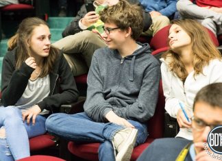 Hool Centre Sheat Giovanni Donati with Federica and Valent