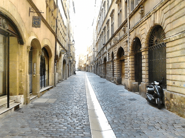 Rue Juiverie near Saint-Paul in the Vieux-Lyon