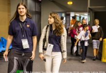 When is a singleton a good/bad opening lead?