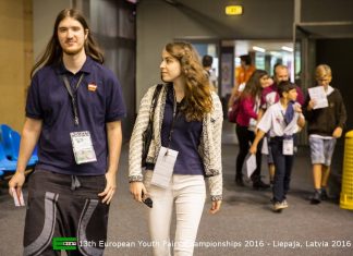 When is a singleton a good/bad opening lead?