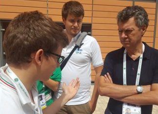 Bridge and Humor: Hesitations