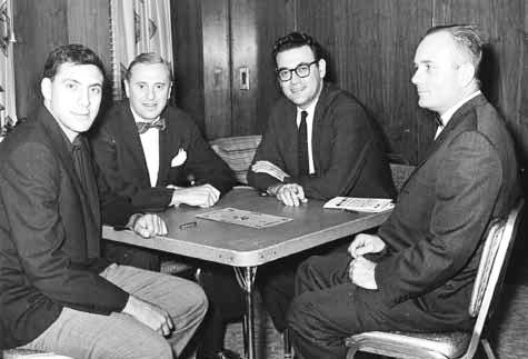 Eddie Kantar, Leonard Harmon, Ivar Stakgold y Marshall Miles.