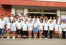 The Shengxing Teenage Bridge Club di Shanghai by Paolo Clair