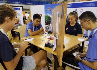 How to Play Bridge by Zia Mahmood