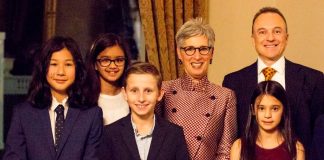 Australia: A function at Goverment House