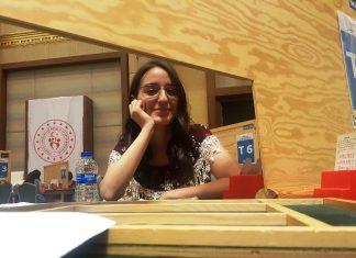 Juniors Outplay Adults by Toine van Hoof