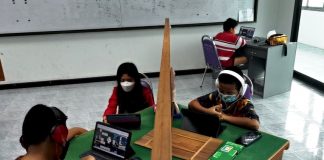 A Perfect Timing by Eric Kokish (CAN)