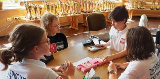 A snake in the long grass by Eric Jannersten (SWE) & Jan Wohlin (SWE)