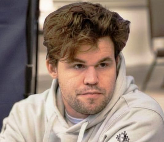 BREAKING: Magnus Carlsen Spotted At Bridge Tournament